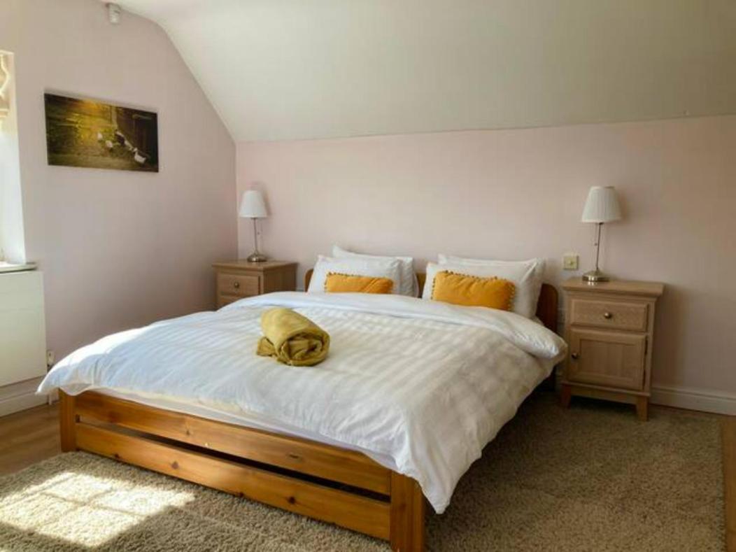 Langford Farmhouse - New Forest National Park Luxury 4Bd, Hot Tub, Cinema, 10 Acres Bartley Exterior foto